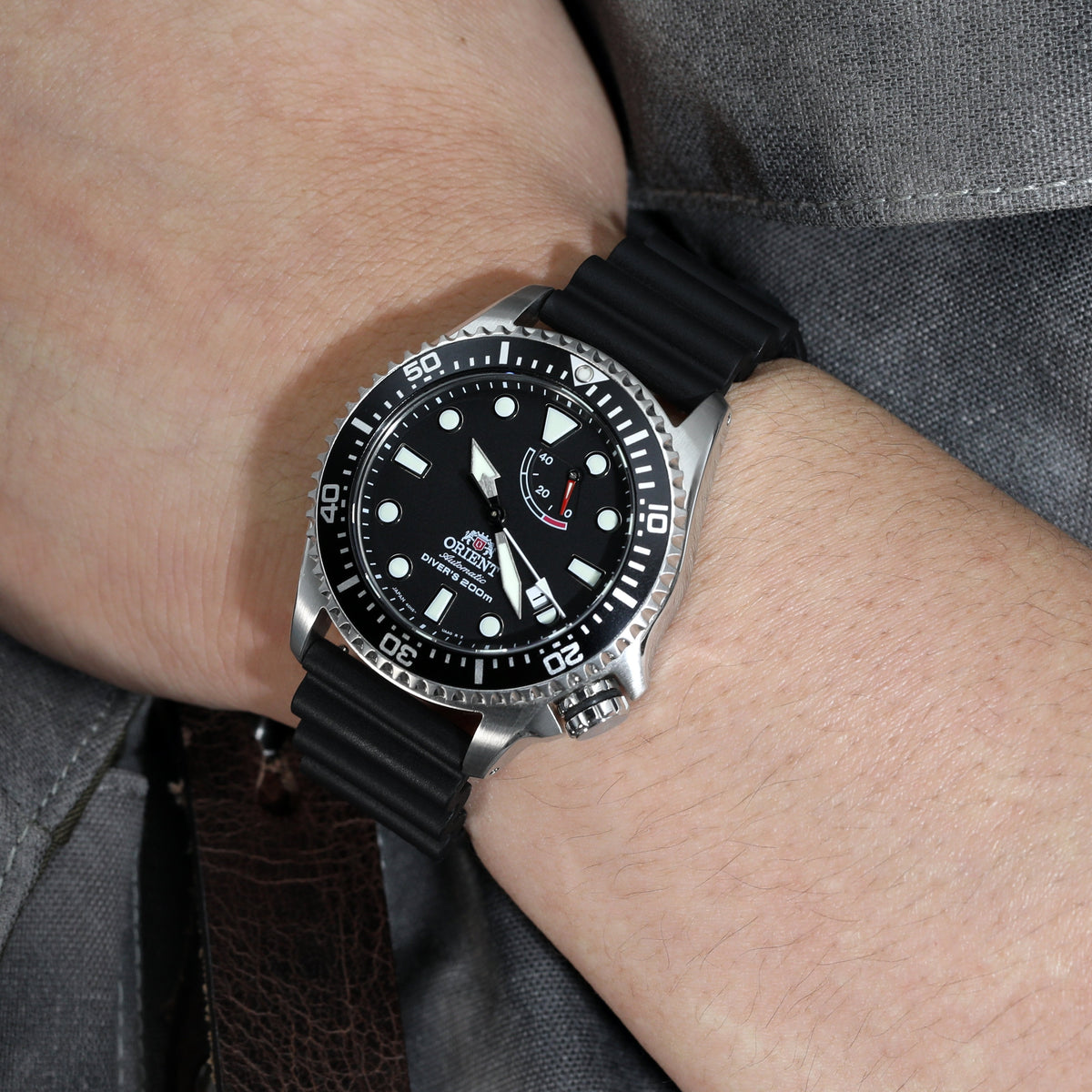 Orient RA-EL0001B00B Men Triton Black Dial Power Reserve Automatic Dive Watch Strapcode Watch Bands