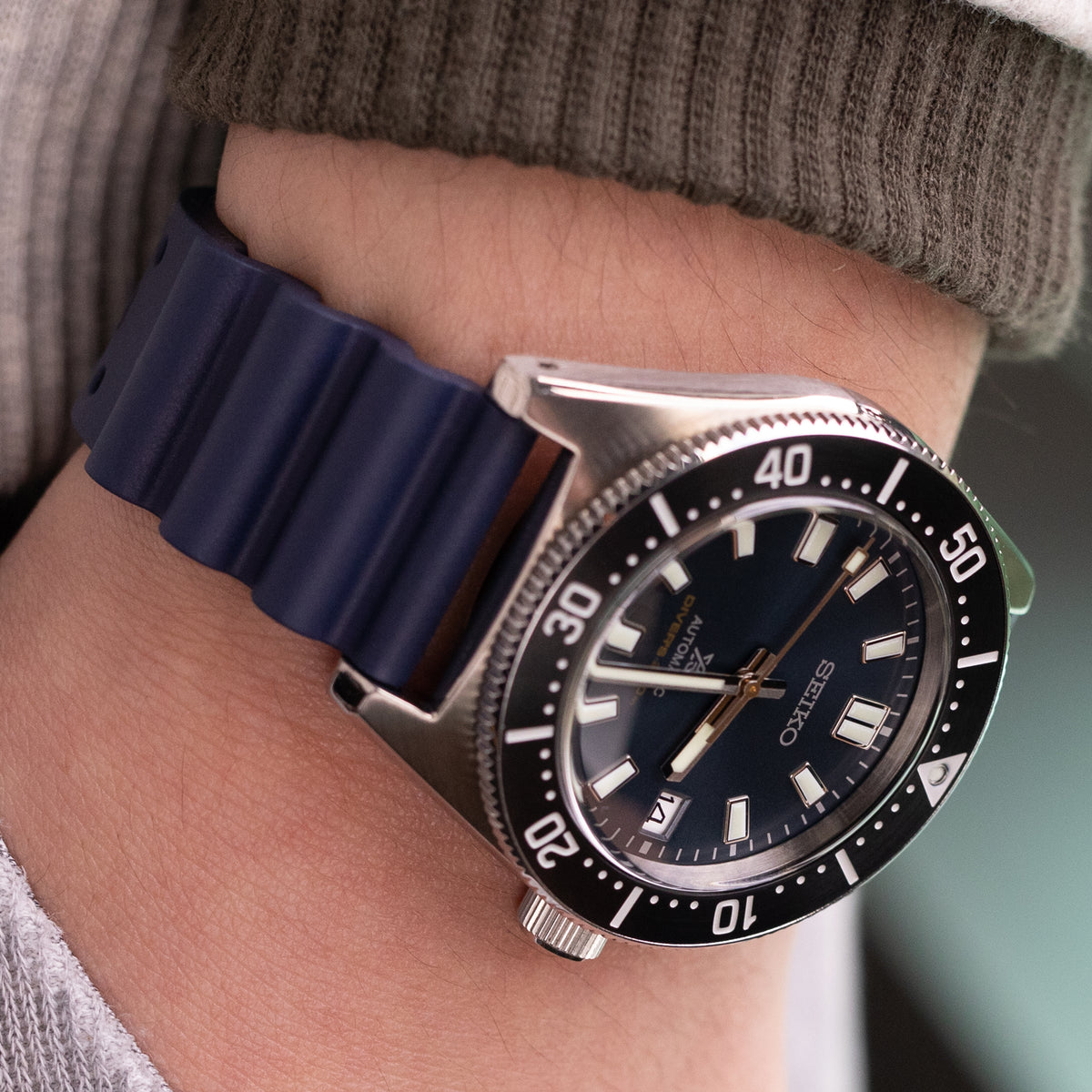 20mm, 22mm Quick Release Watch Band Blue Diver FKM Rubber Strap, Brushed