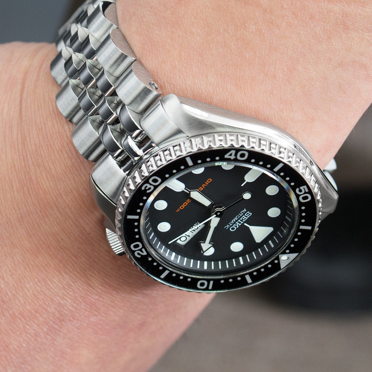 Seiko SKX007 Diver's 200m Automatic Watch Strapcode Watch Bands