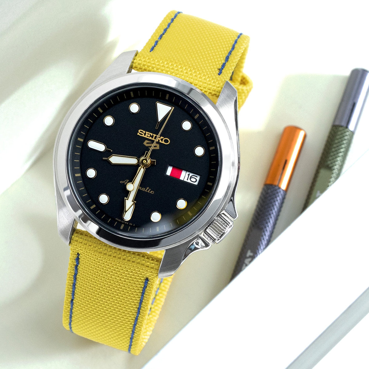 strapcode watch bands, Seiko 5 Sports SRPE67 