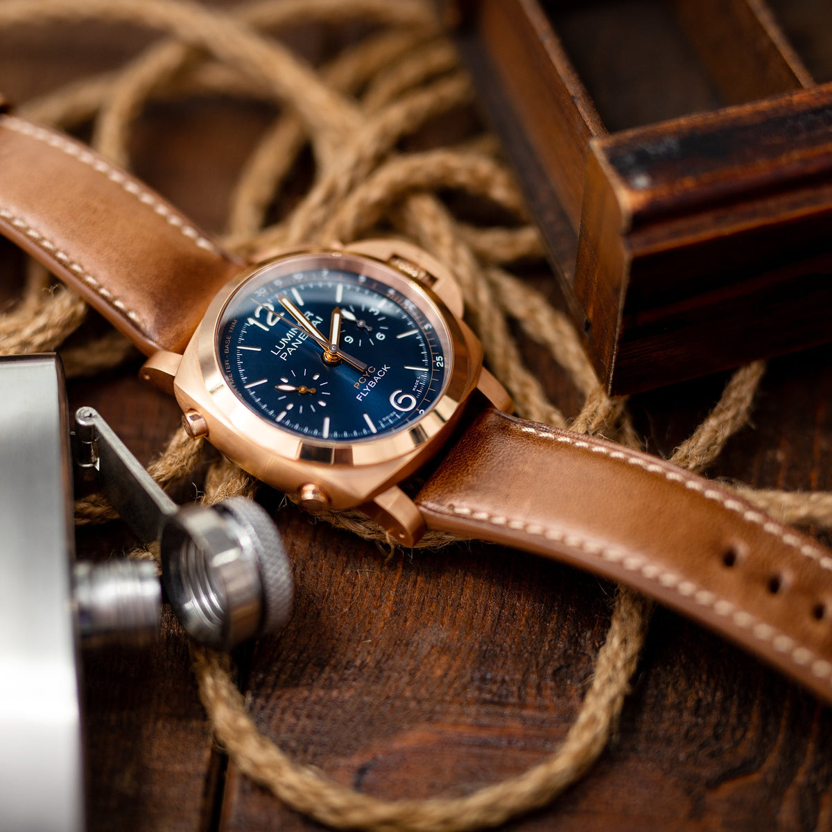 Panerai Luminor Submersible 44mm Steel Mens Watch PAM00243, Panerai PAM 1020 Luminor 1950 Chronograph Flyback PCYC Strapcode watch bands