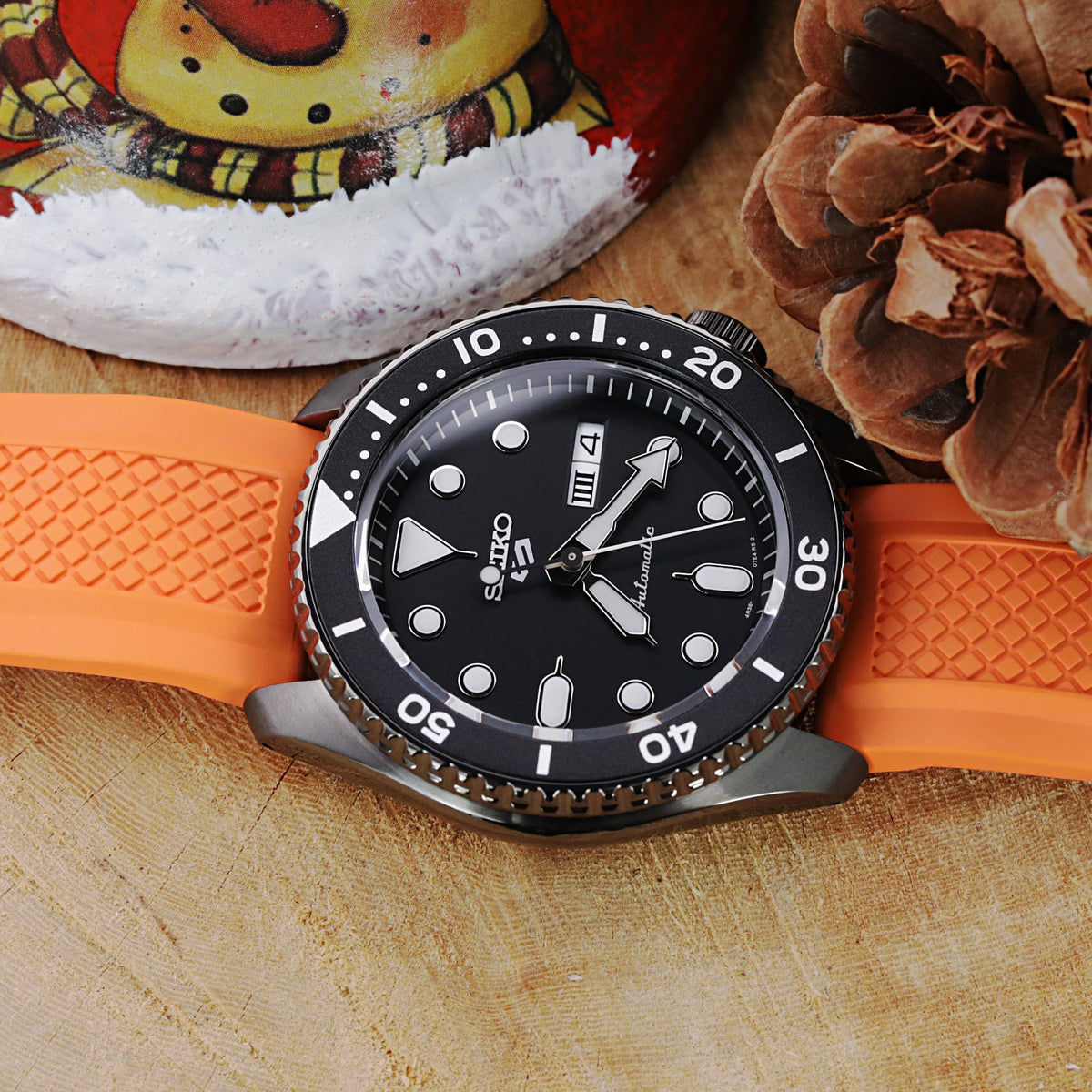 Seiko 5 Sports SRPD65K1 Black Hard Coating Sports Style new Cal. 4R36 Strapcode Watch Bands