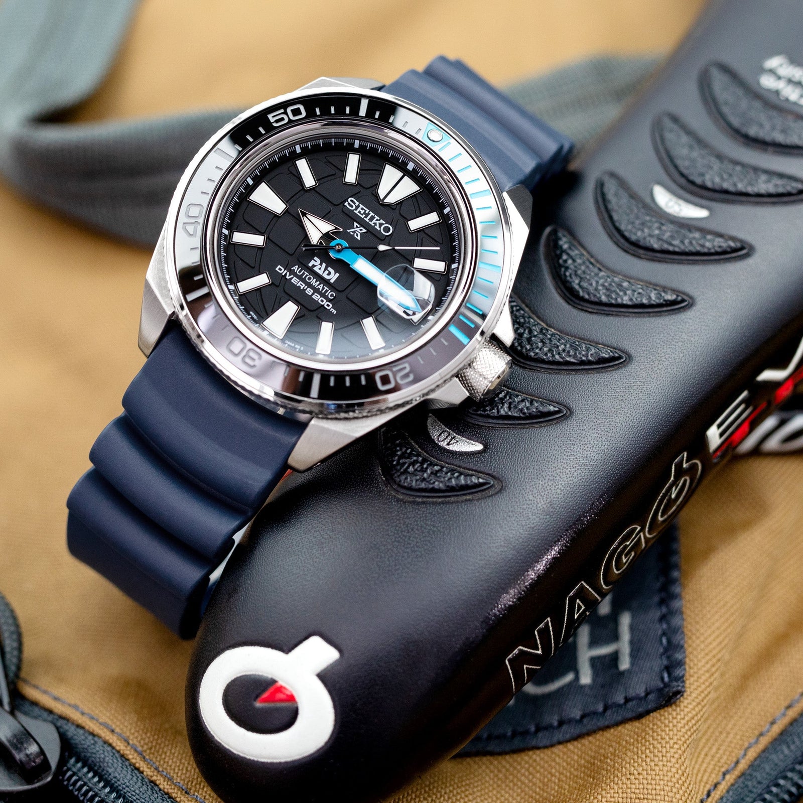 Firewave Resilient Cuved End FKM rubber Watch Strap, Navy Blue Strapcode Watch Bands