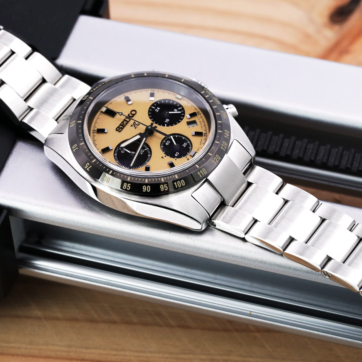 Seiko Speedtimer Panda chronograph SSC817 Gold Dial Seitona Strapcode Watch Bands