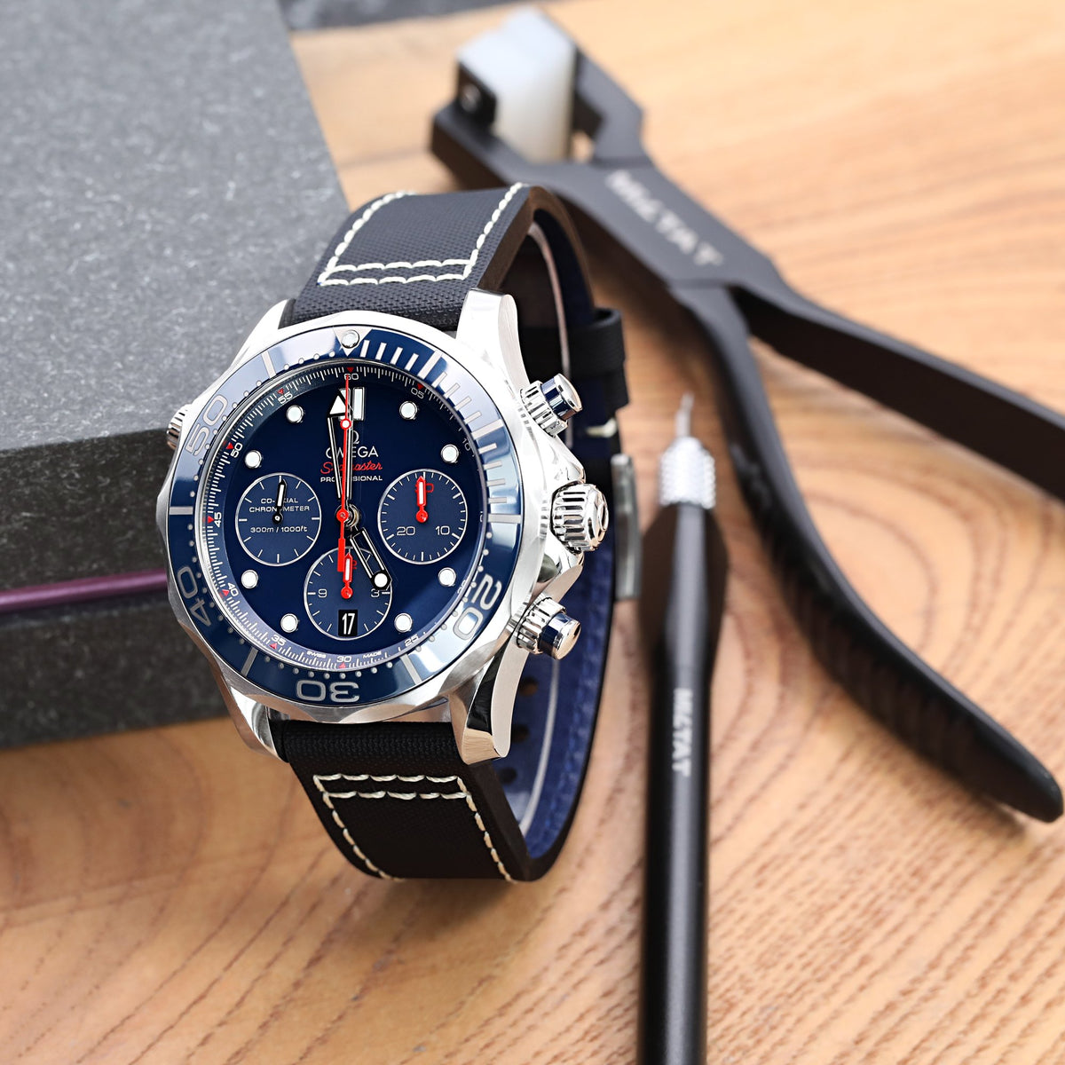 Omega Seamaster Diver 300M Co???Axial Chronograph 44 mm 21230445003001 Strapcode Watch Bands
