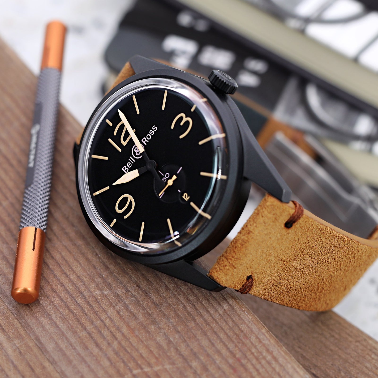 20mm or 22mm MiLTAT Camel Genuine Leather One-piece Suede Quick Release Watch Strap V-Clasp Strapcode Watch Bands