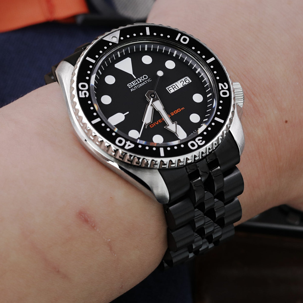 Seiko SKX007 Diver's 200m Automatic Watch Strapcode Watch Bands