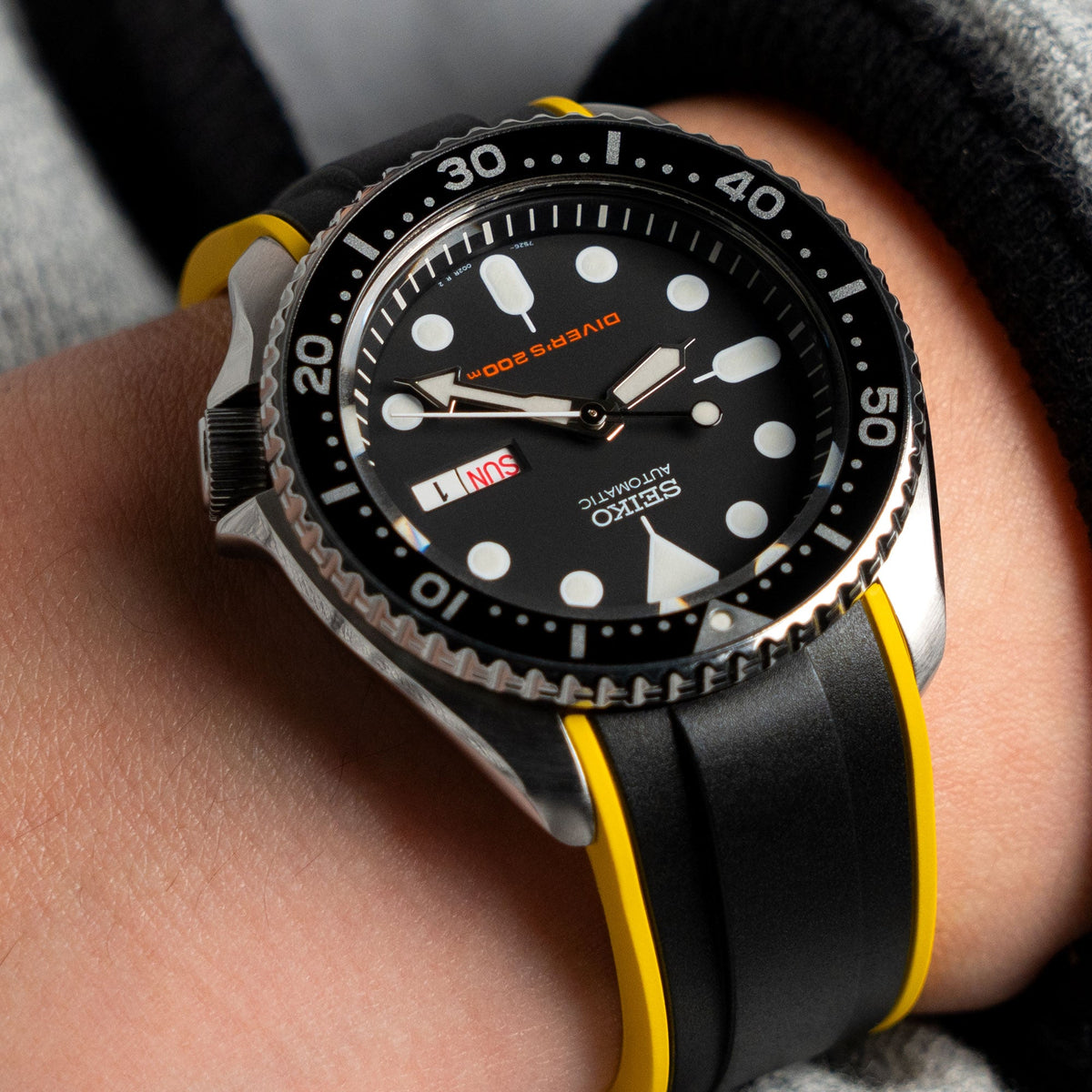StrapXPro - SX1A Rubber Strap for Seiko SKX007, Black / Yellow